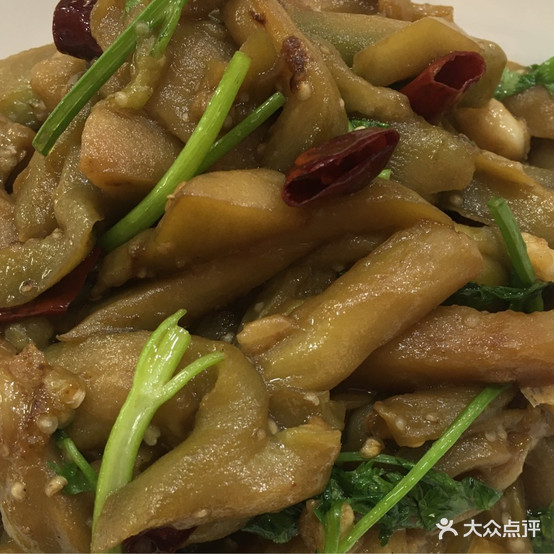 新华冶主餐厅
