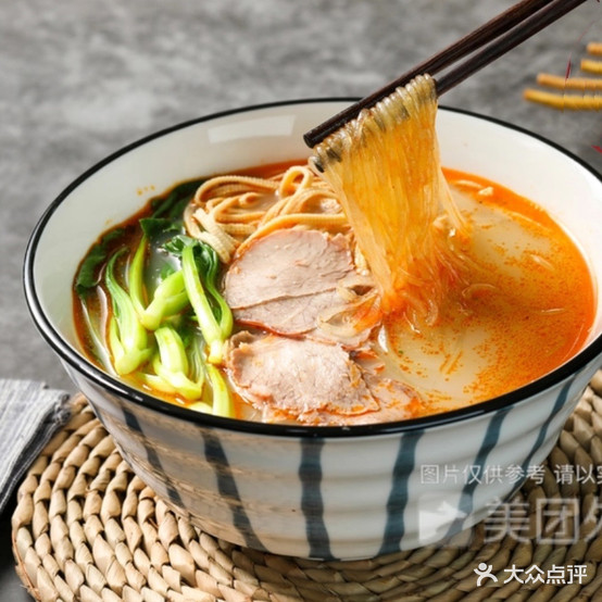 小老吴粉丝煲锡子花甲粉(商贸城店)
