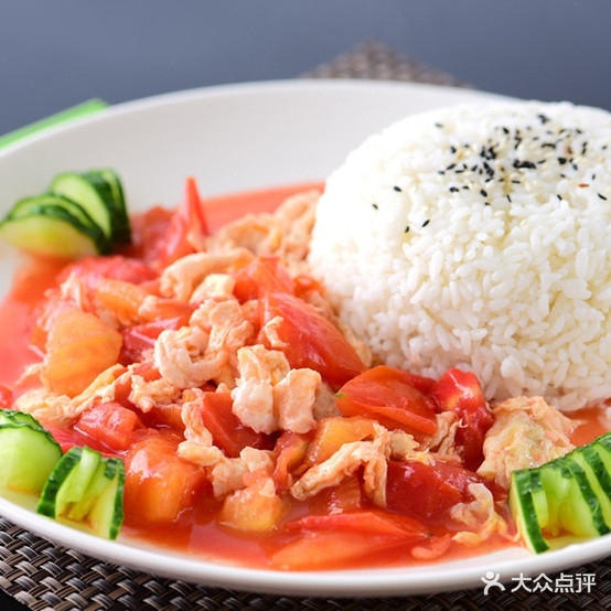 巢人盖浇饭(三胞店)