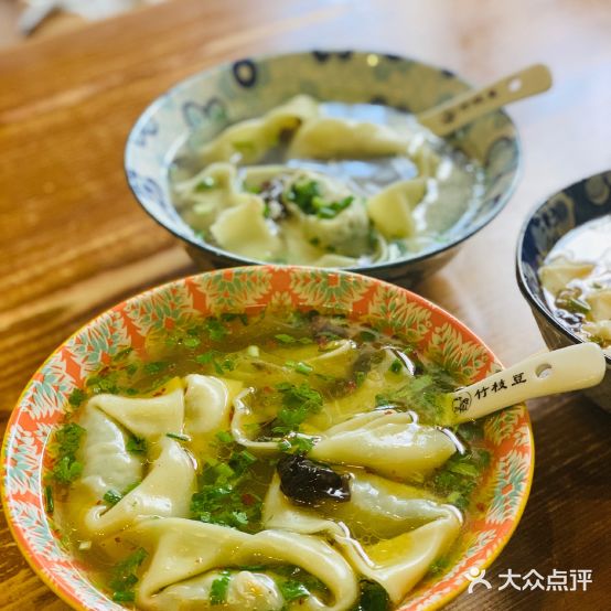 竹枝豆张记鸡汤豆腐花(新场古镇店)