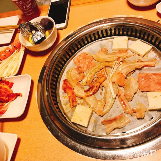 圣火自助助烤肉(南京东路店)