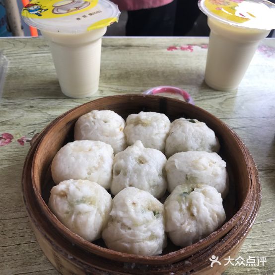 本地老档小笼包