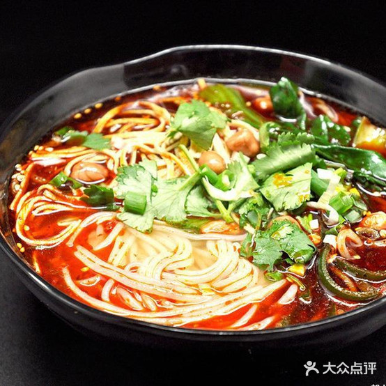 萌过桥米桥米线