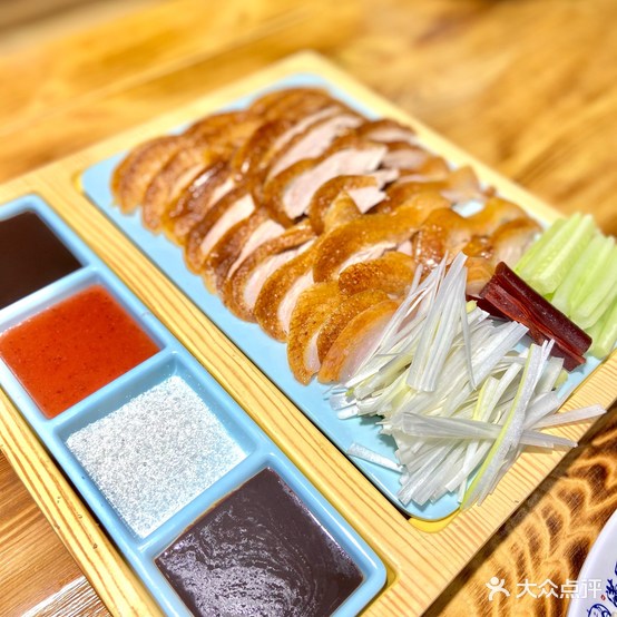 昕满园烧鸭·春饼(黄冈黄州万达店)