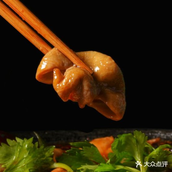 吞山令肥肠鸡(两路口总店)
