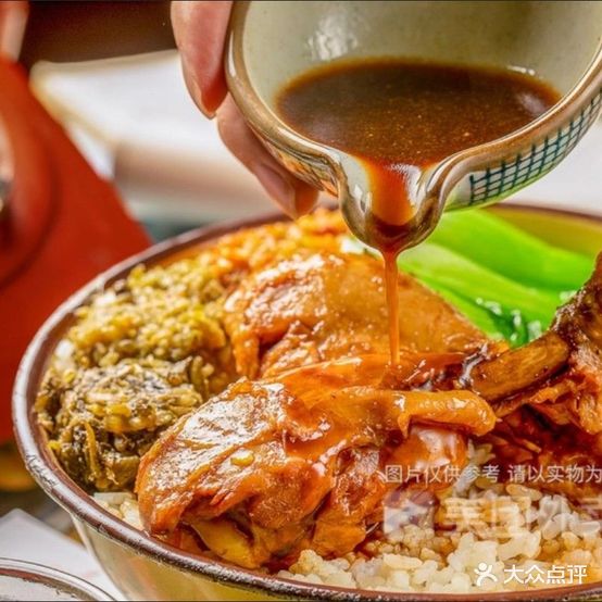七叔公台湾卤肉牛排饭