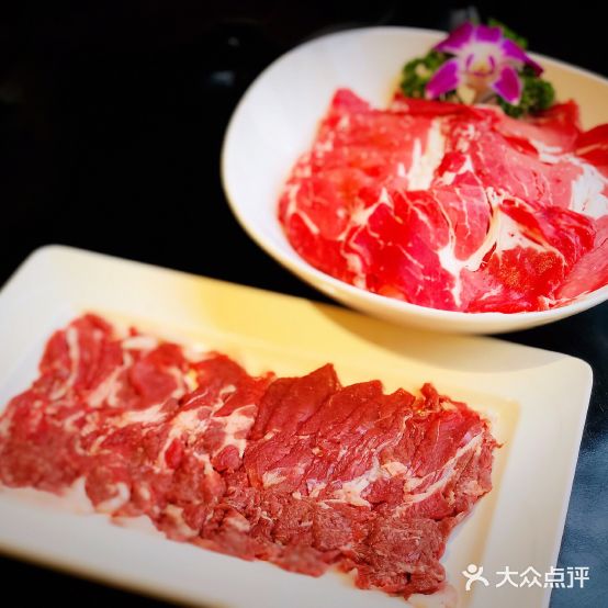 炭火源活过龙虾烧烤