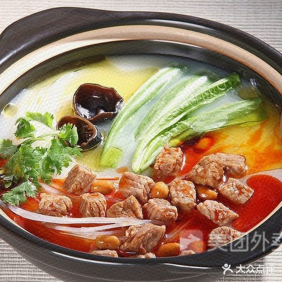 名小吃铺盖面。(平安路店)