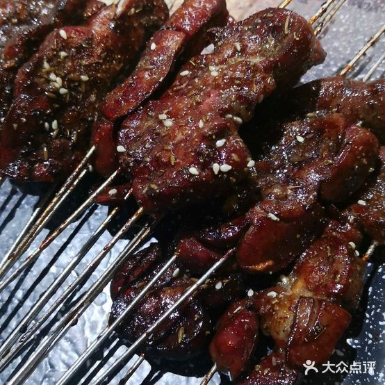 陈胖子铁锅炖东北活鱼