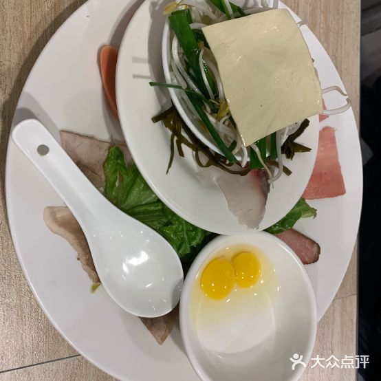 冷姨妈郑州云南过桥米线(龙港国际店)