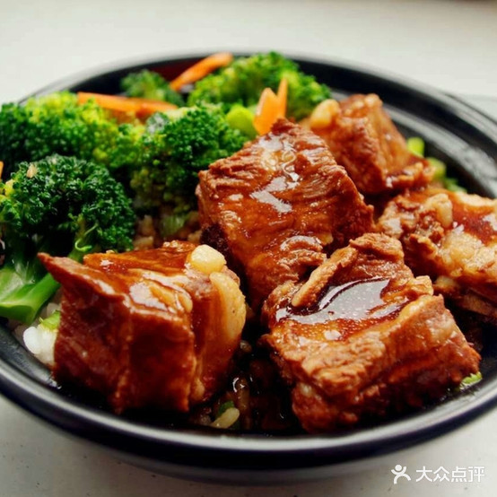 萬红港式烧腊