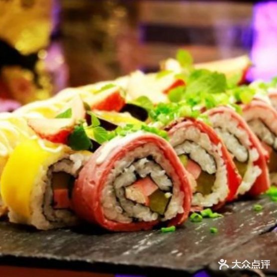 三头牛自海鲜助餐厅(泰华城新天地店)