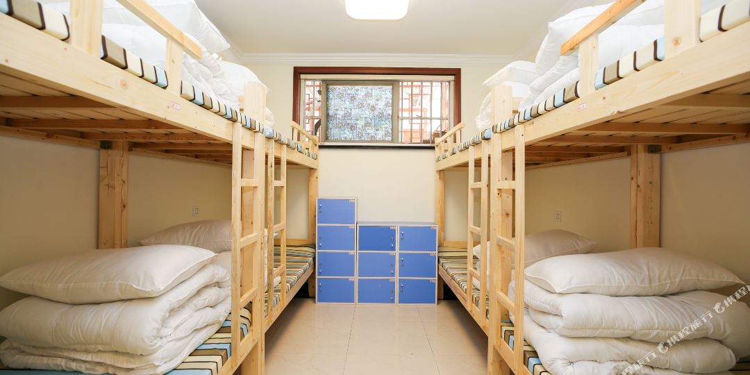 上海彩虹屋青年旅舍中山公园店