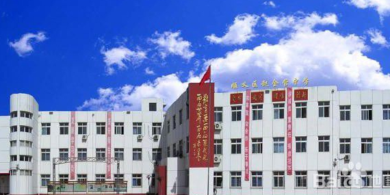 北京市顺义区赵全营中学停车场-出入口