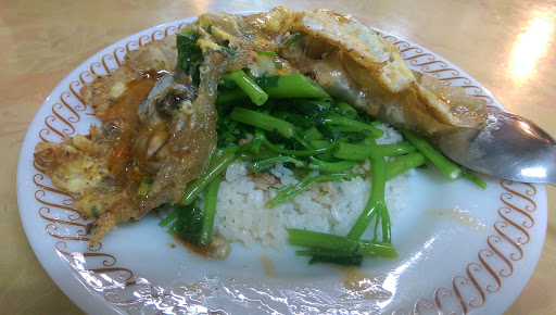 北华街蚵仔煎专卖店