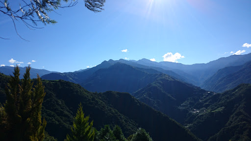 晨曦山庄