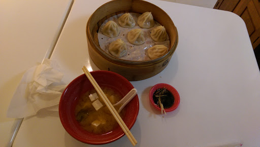 傻师傅汤包(员林店)