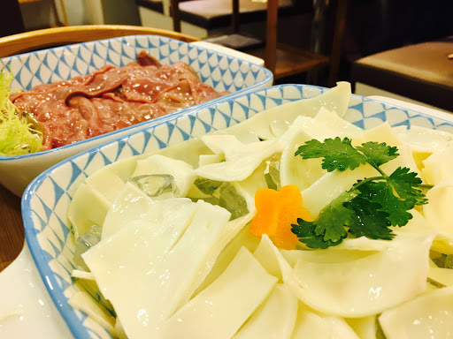 十二味热辣火锅庄