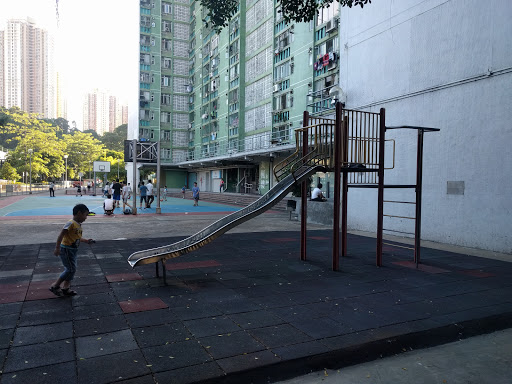 Mei Fung House playground