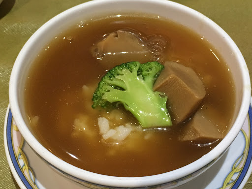 兴鱼翅燕窝专卖店