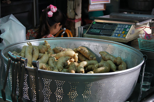 津有味油斋饭卤肉饭