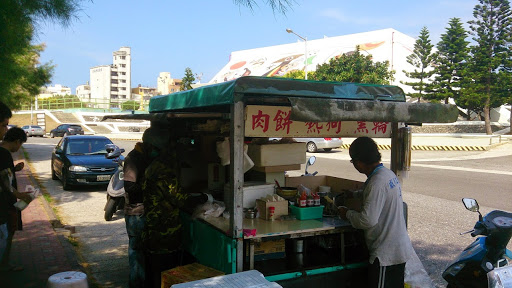 纠美而美早餐店