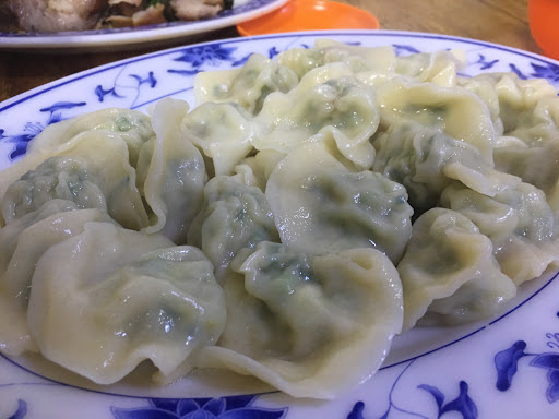 八方云集锅银贴水饺专卖店