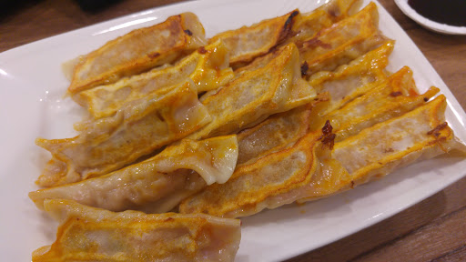 好梨吃土鸡肉摊