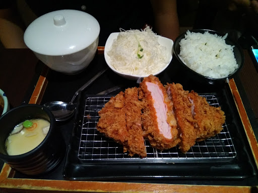 陈久恝雄