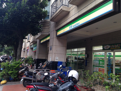 7-ELEVEN 中医五权门市