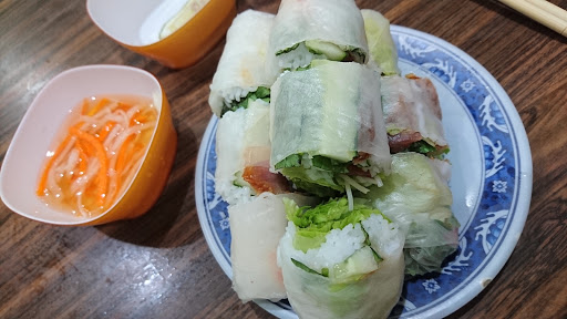龙凤堡早硪餐店