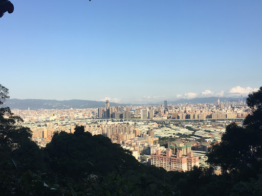 琼仔湖登山步道