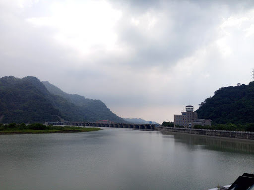 拦河堰金牛雕塑