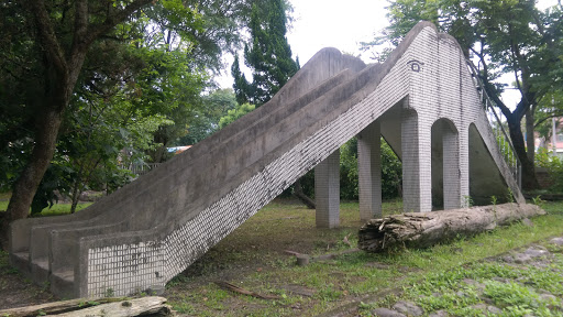 大象溜滑梯(宪明国小)