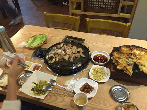 涓豆腐(大直ATT店)