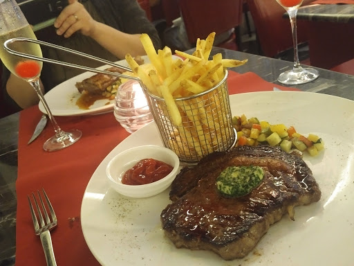 Flaneur Beer & Grill
