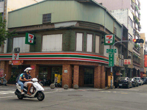 7-ELEVEN 盐埕门市