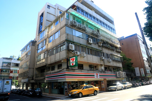 7-ELEVEN 中爱门市