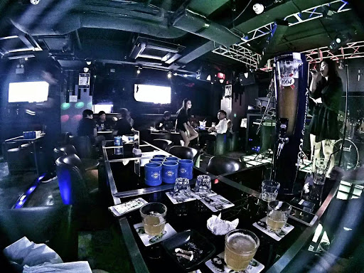 Wonder Bar