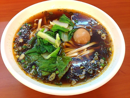 四海游龙锅贴专卖店