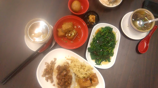 新兴饭店