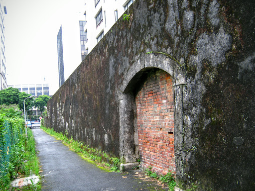 台北监狱围墙遗迹