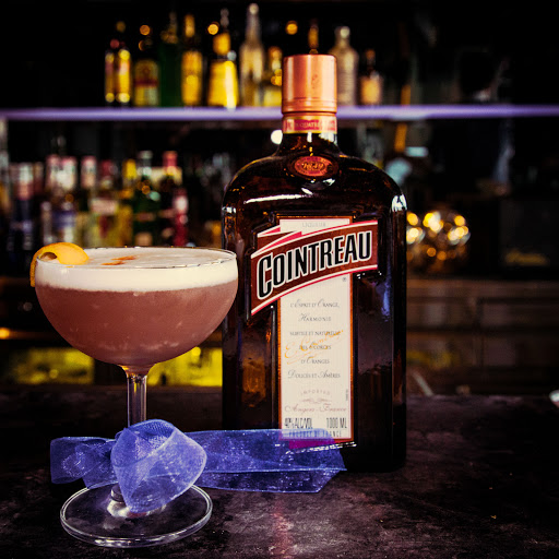 Hex Bar & Billiards