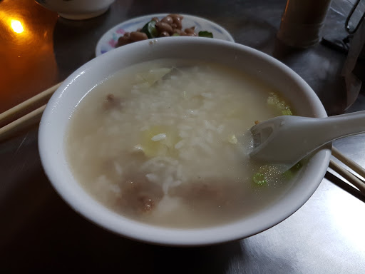 糯美而堡速食店