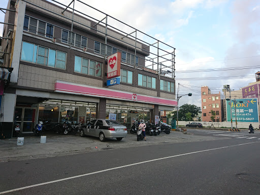 莱尔富便利商店(仁武新德店)