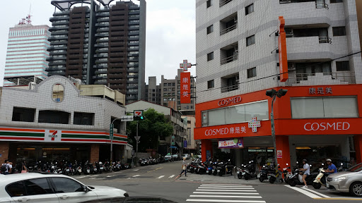 7-ELEVEN