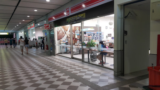 OK便利店 新丰台铁门市