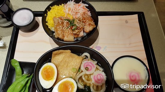 定食8(重新家乐福店)