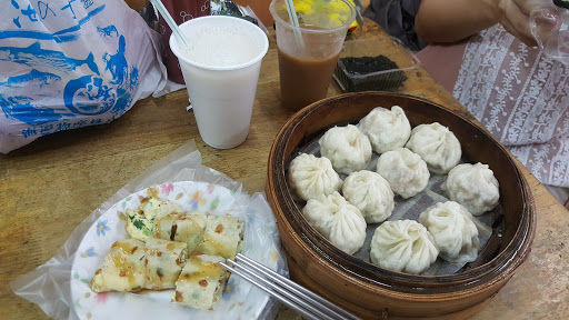 万世香小笼包早餐店