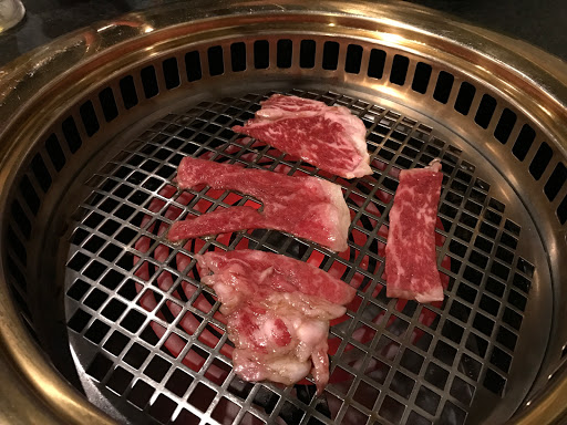 焱网烧烤肉店